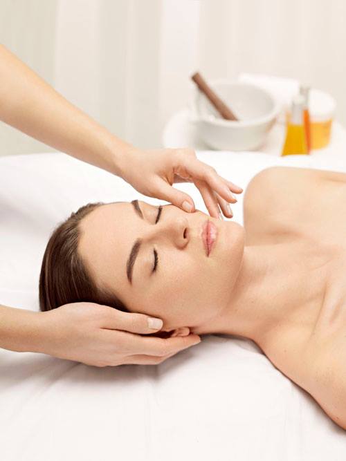 Kosmetische Behandlung Nagelstudio Prestige Düsseldorf Eller