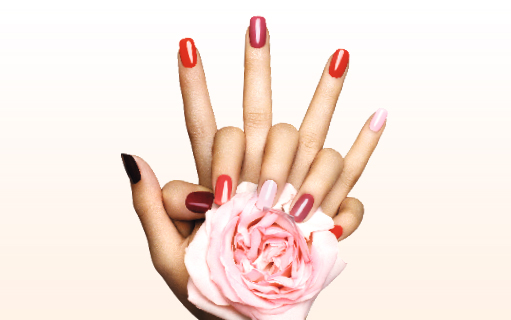 Professionelle Maniküre und Pediküre im Nagelstudio Prestige Düsseldorf